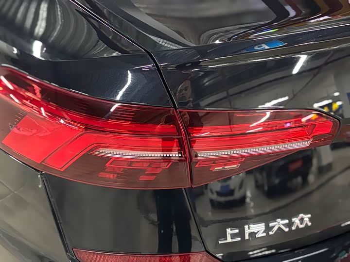 Фото 3 - Volkswagen Passat