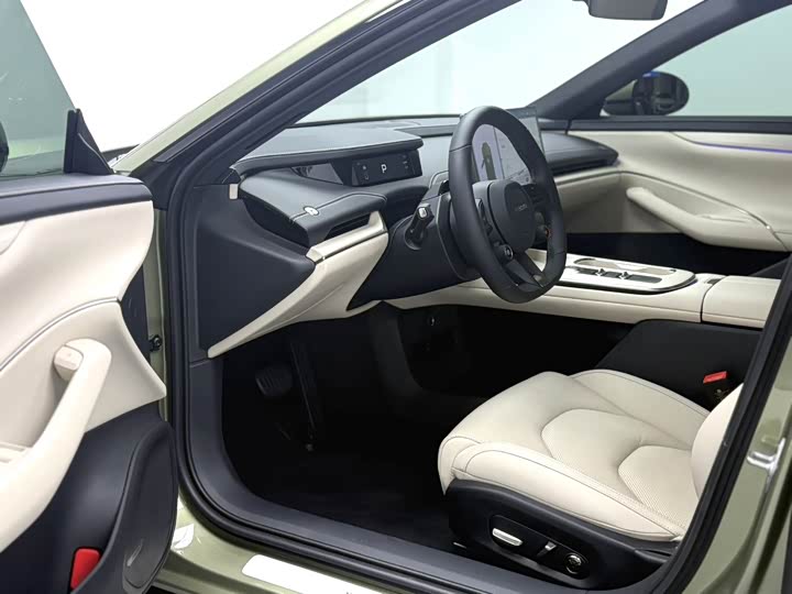 Фото 5 - Xiaomi SU7