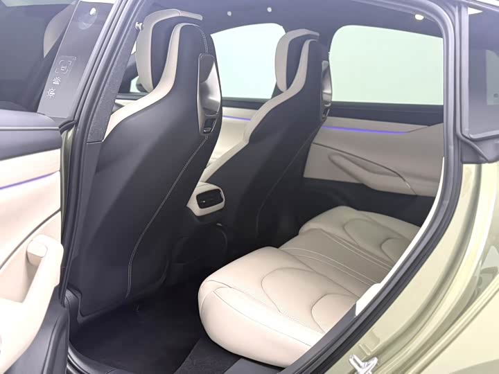 Фото 6 - Xiaomi SU7