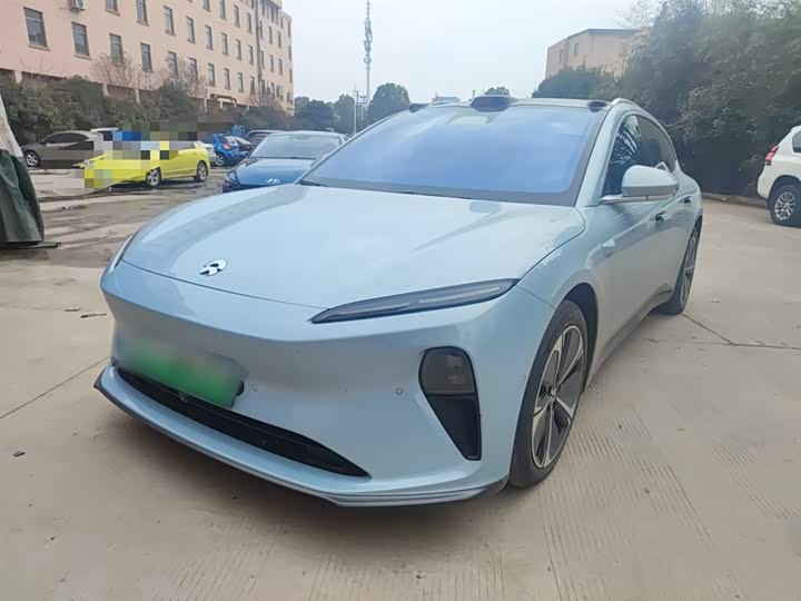 Фото 1 - Nio ET5T