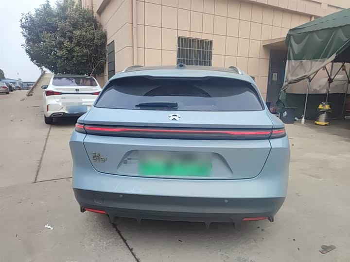 Фото 6 - Nio ET5T