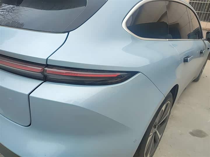 Фото 8 - Nio ET5T