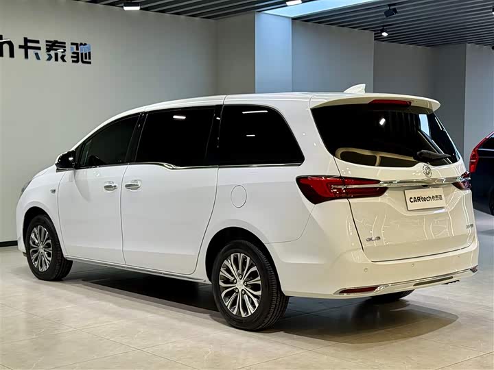 Фото 5 - Buick GL8 ES