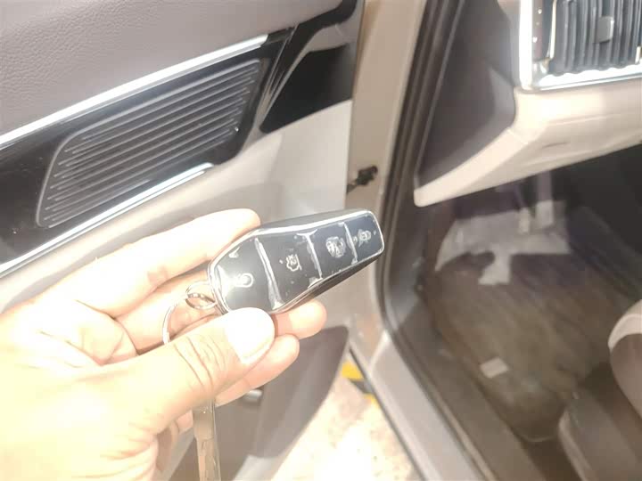 Фото 9 - BYD Song Plus Hybrid/EV