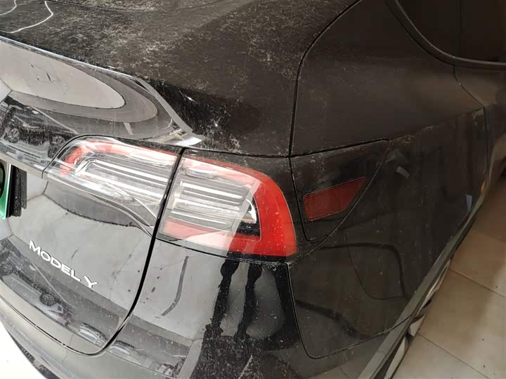 Фото 8 - Tesla Model Y