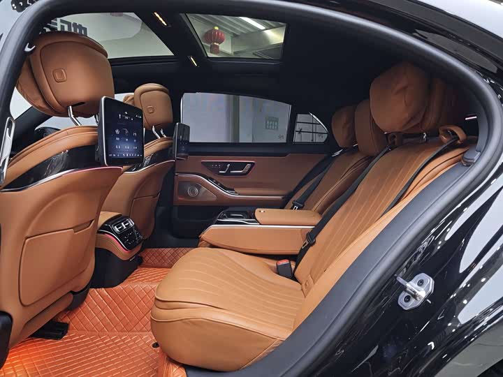 Фото 9 - Mercedes-Benz S-Class