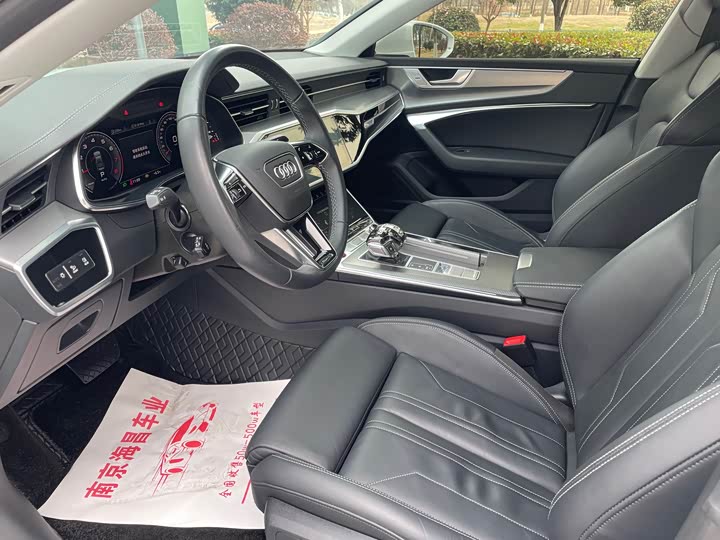 Фото 7 - Audi A7