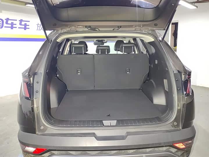 Фото 4 - Hyundai Tucson L