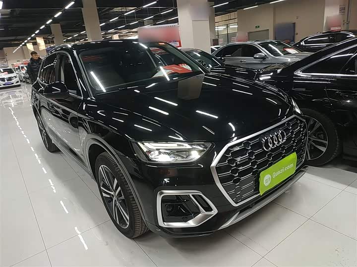 Фото 4 - Audi Q5L