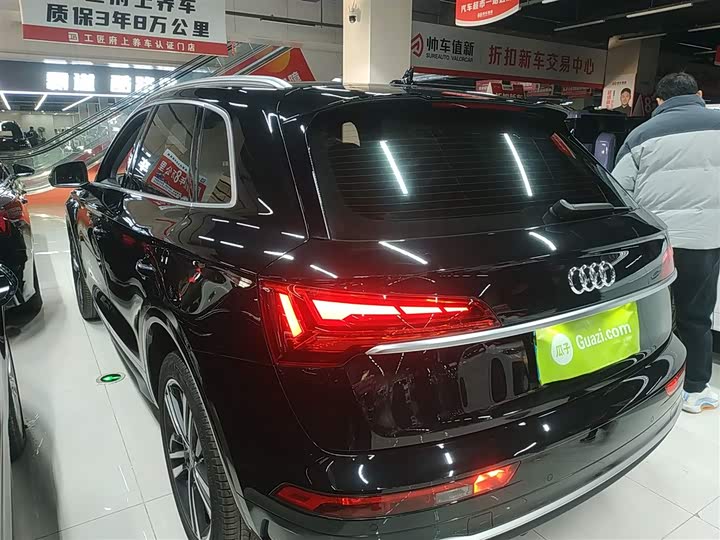 Фото 5 - Audi Q5L