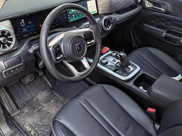 Фото 7 - Tank 300