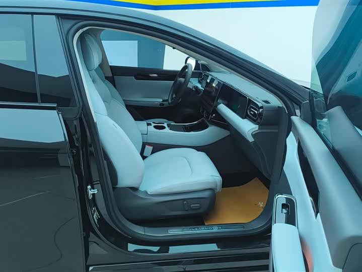 Фото 8 - Leapmotor C01