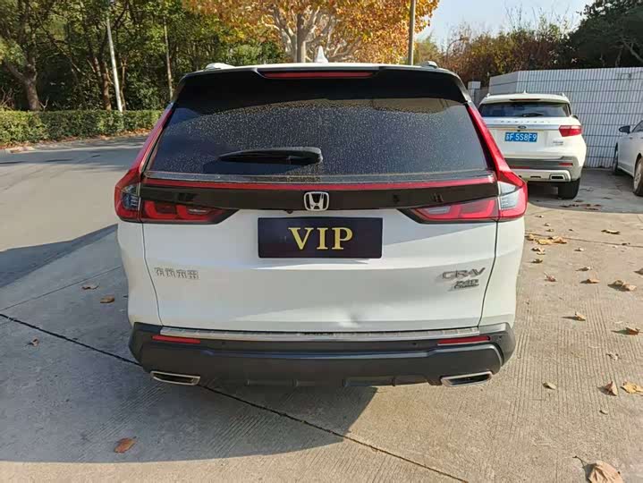 Фото 8 - Honda CR-V