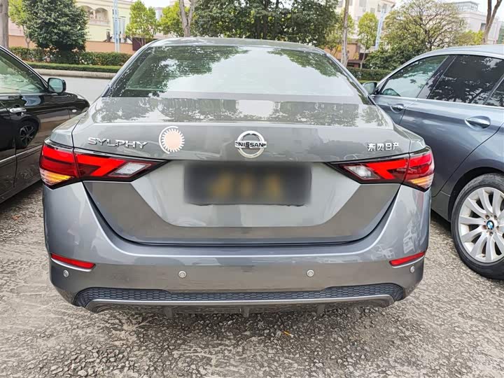 Фото 6 - Nissan Sylphy