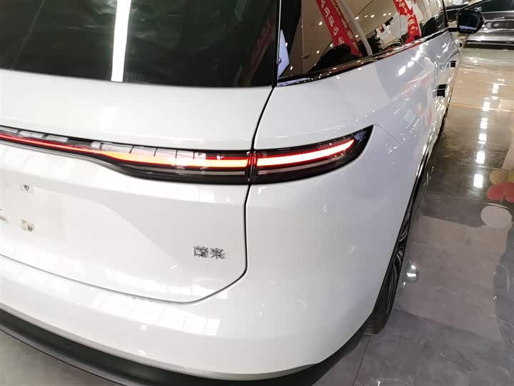 Фото 8 - Nio ES8