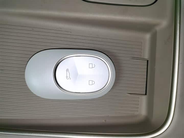 Фото 9 - Nio ES8