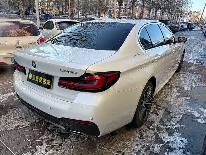 Фото 4 - BMW 5 Series