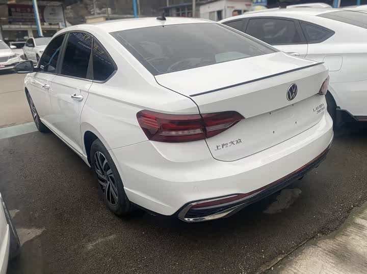 Фото 7 - Volkswagen Lavida