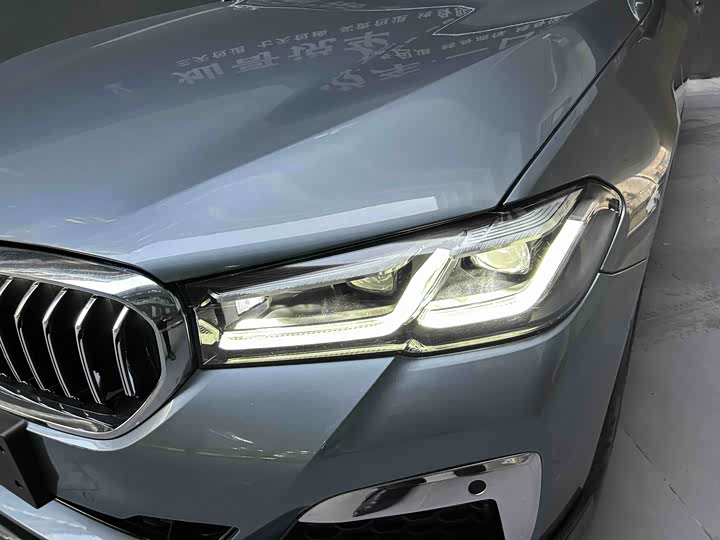 Фото 2 - BMW 5 Series