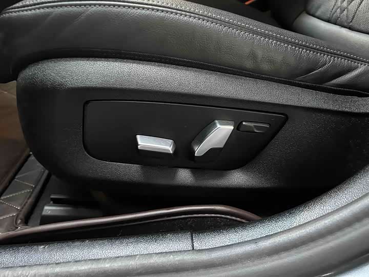 Фото 8 - BMW 5 Series