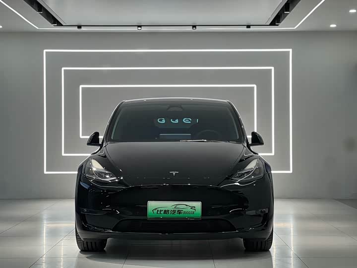 Фото 2 - Tesla Model Y