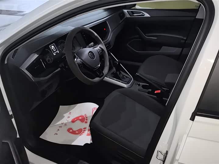 Фото 9 - Volkswagen Polo