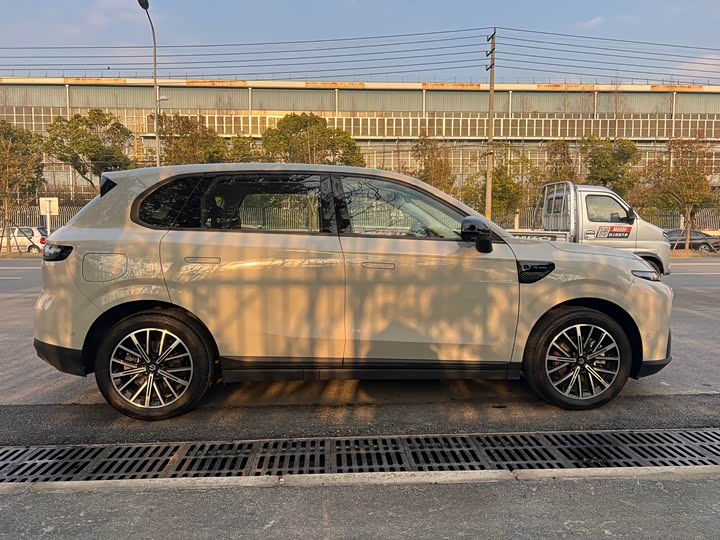 Фото 4 - Leapmotor B10