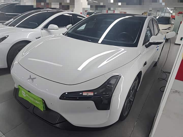 Фото 1 - XPeng Mona M03