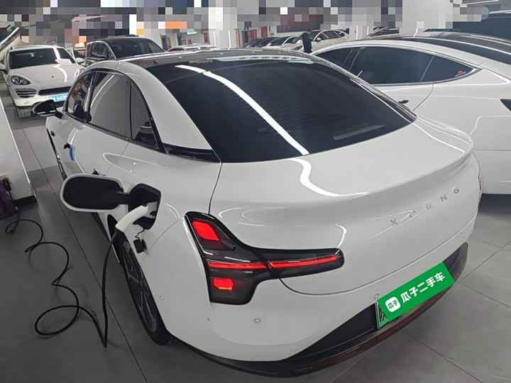 Фото 5 - XPeng Mona M03