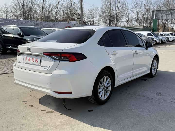 Фото 5 - Toyota Corolla