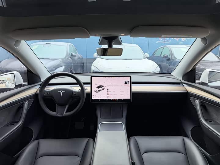 Фото 6 - Tesla Model Y