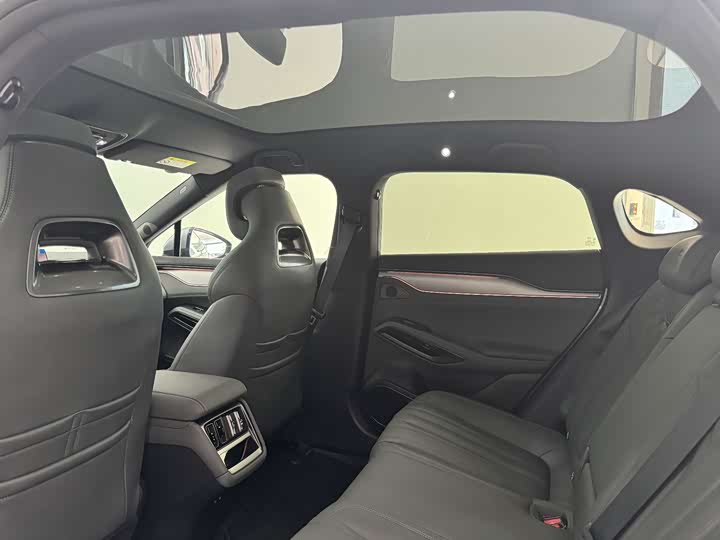 Фото 7 - BYD Song L