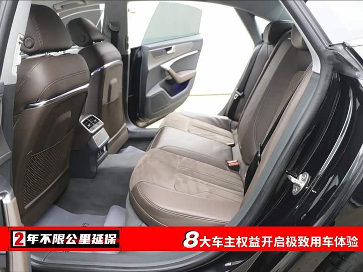 Фото 6 - Audi A7L