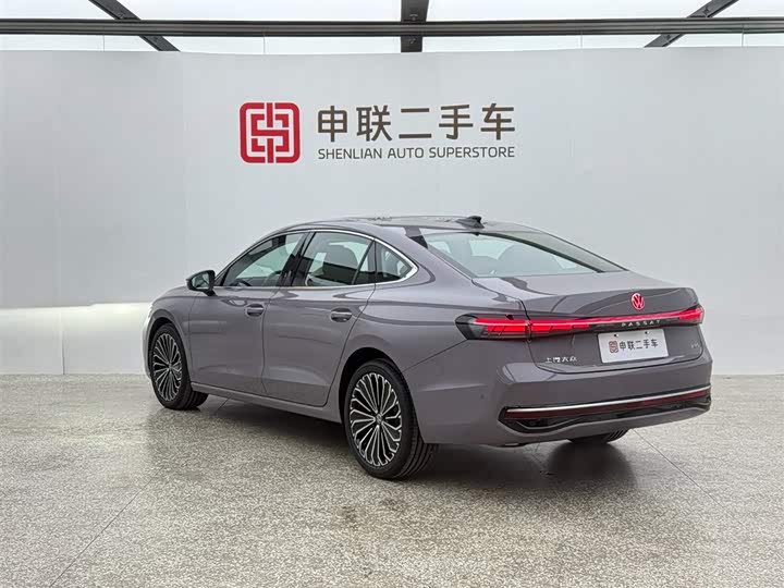 Фото 3 - Volkswagen Passat