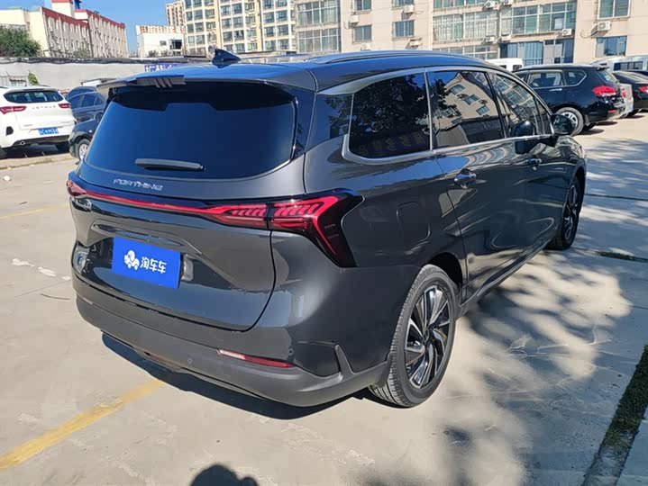 Фото 3 - Dongfeng Forthing Yacht