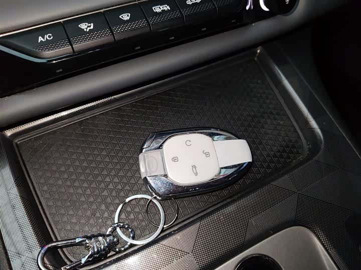 Фото 9 - GAC Trumpchi Empow R