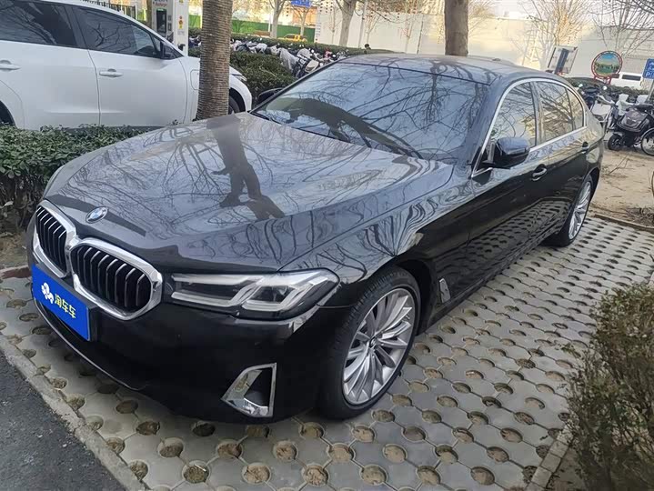 Фото 1 - BMW 5 Series