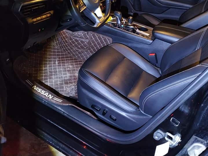 Фото 9 - Nissan Teana