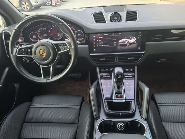 Фото 5 - Porsche Cayenne