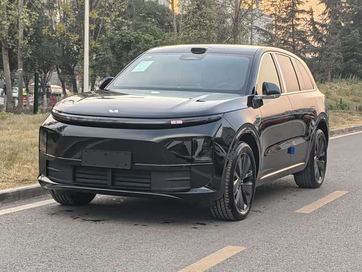 Фото 1 - LiXiang L6