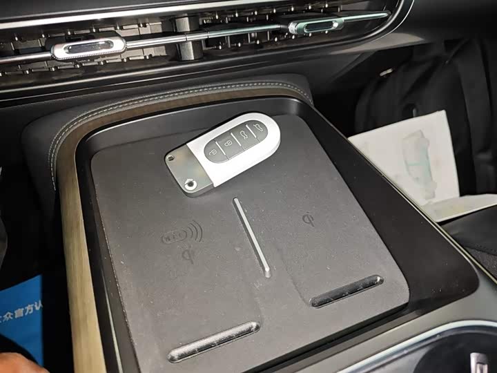 Фото 9 - Smart #5