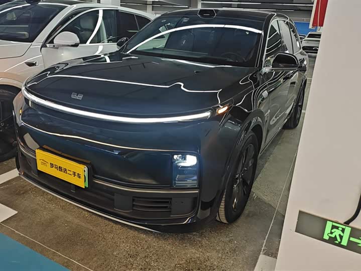 Фото 1 - LiXiang L8