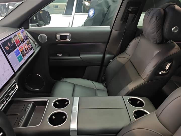 Фото 8 - LiXiang L8