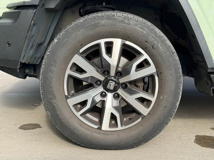 Фото 5 - Tank 300