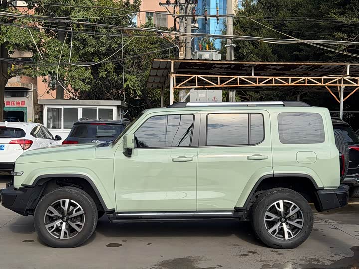 Фото 6 - Tank 300