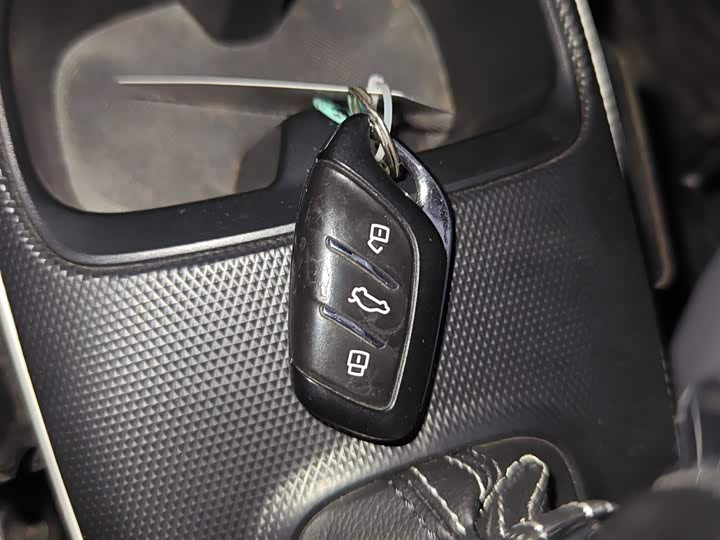 Фото 9 - Roewe Clever