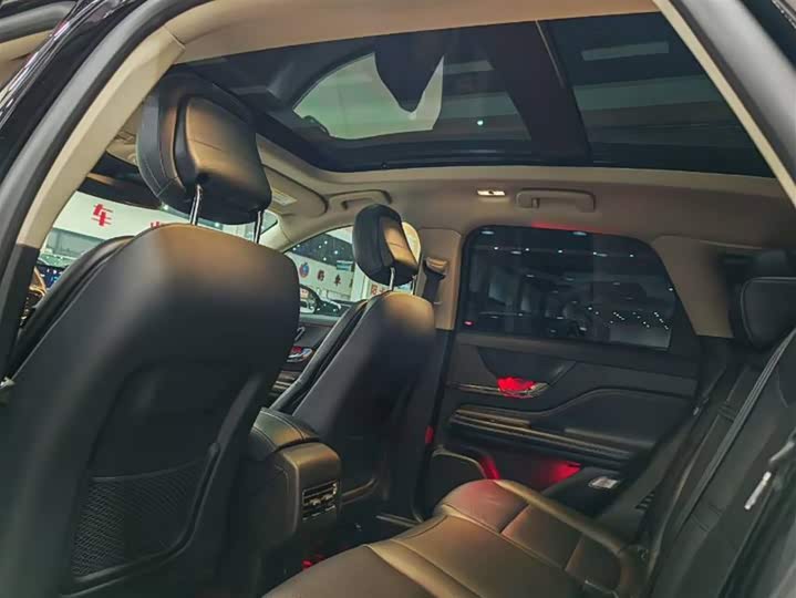 Фото 7 - Lincoln Corsair