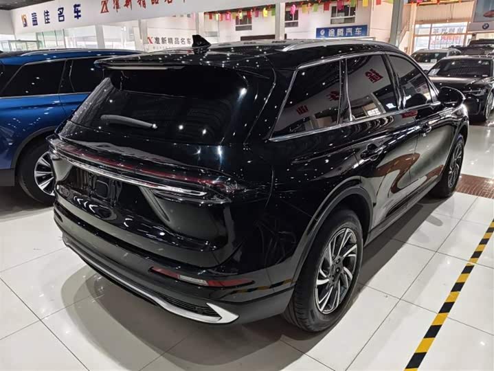 Фото 9 - Lincoln Corsair