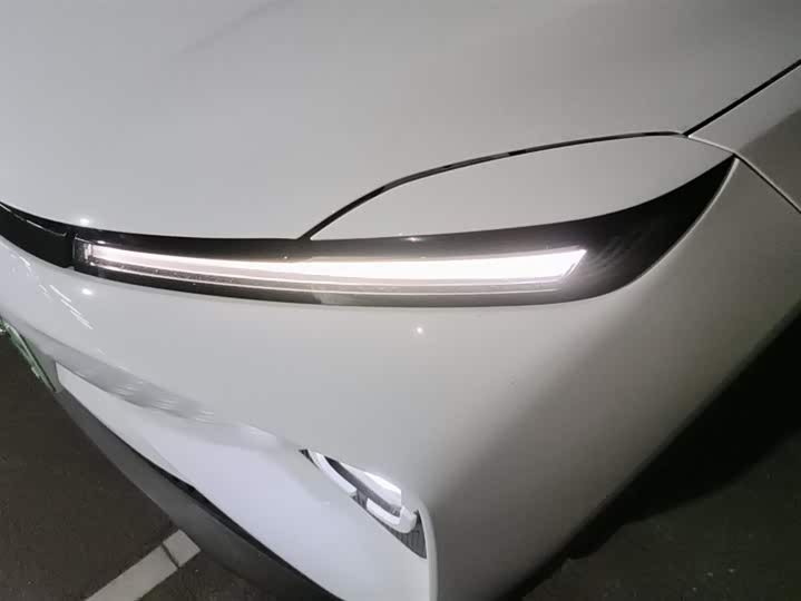 Фото 5 - Geely Geometry E Firefly