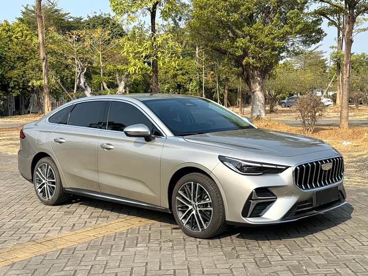 Фото 3 - Geely Emgrand